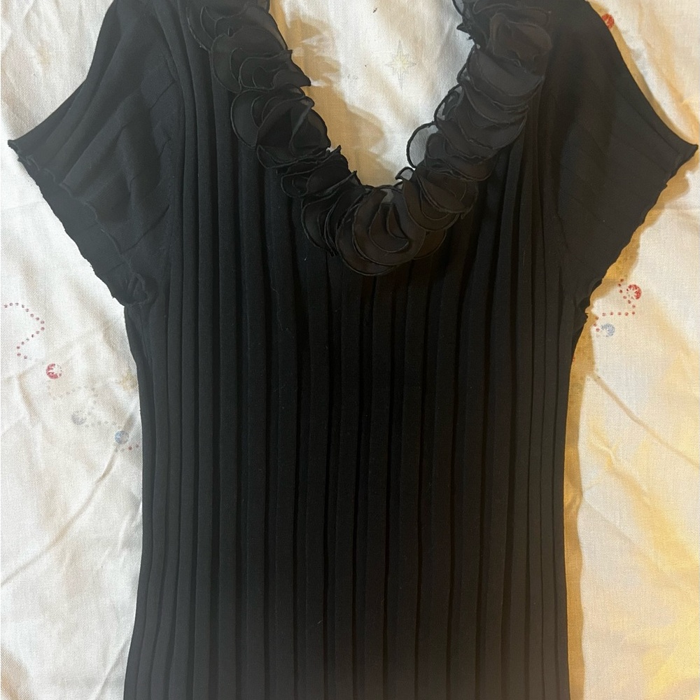 Evie Women's Size Medium Black Short Sleeve Pullover Knit Top